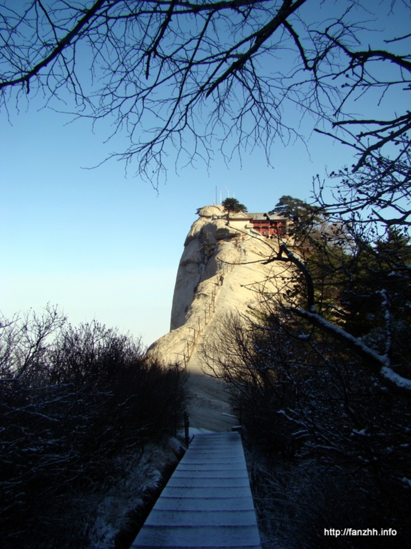 遥看西峰